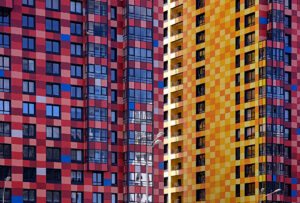 grattacielo colorato in San Pietroburgo